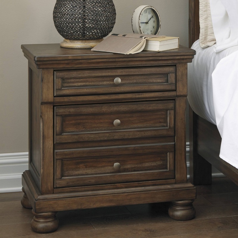 Flynnter Nightstand|Brown