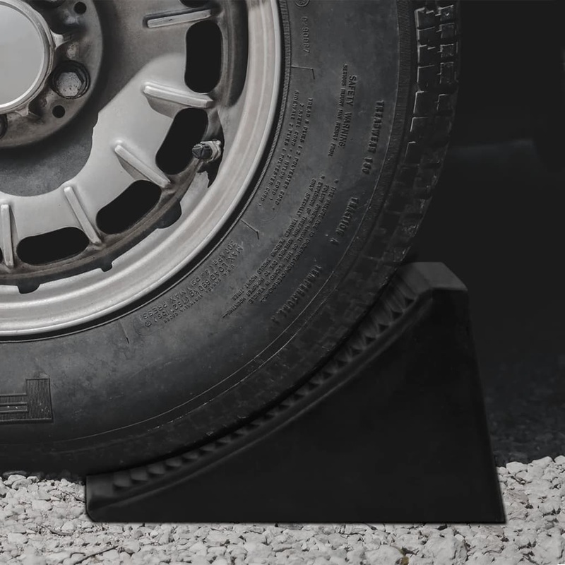 Berkfield Wheel Chocks 4 pcs 16x9x9 cm Rubber
